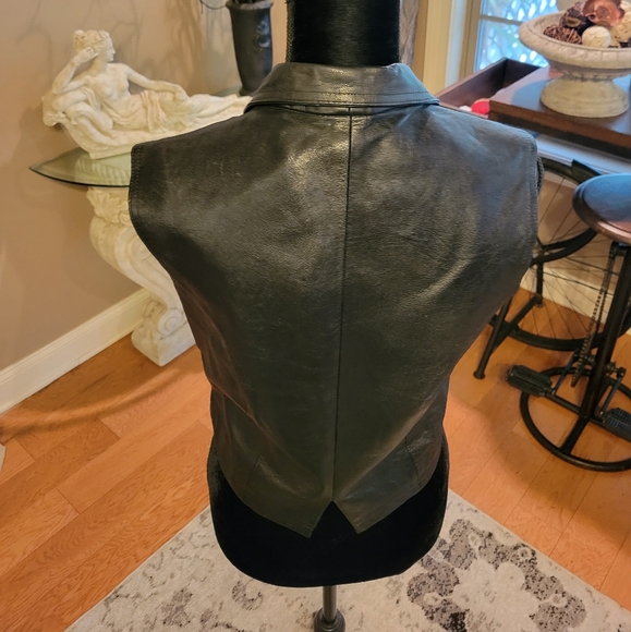 Leather Vest by New Identity in Large - Picture 7 of 12